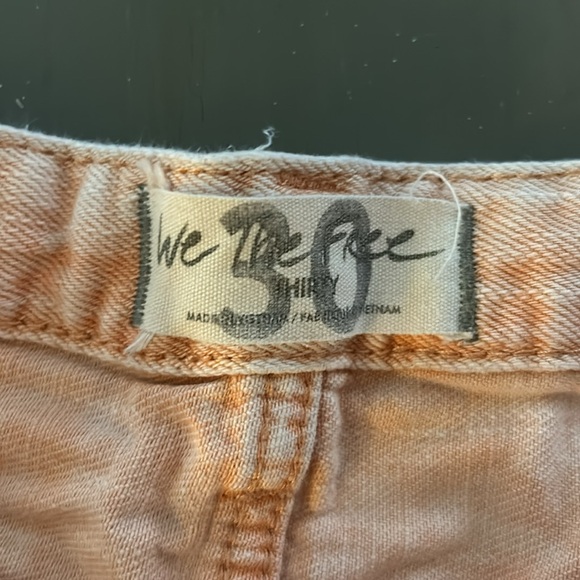 We The Free light coral button fly shorts. Size 30. (Free People) - Picture 3 of 3